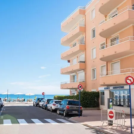 Le Coq Symphonie- Parking - Bord De